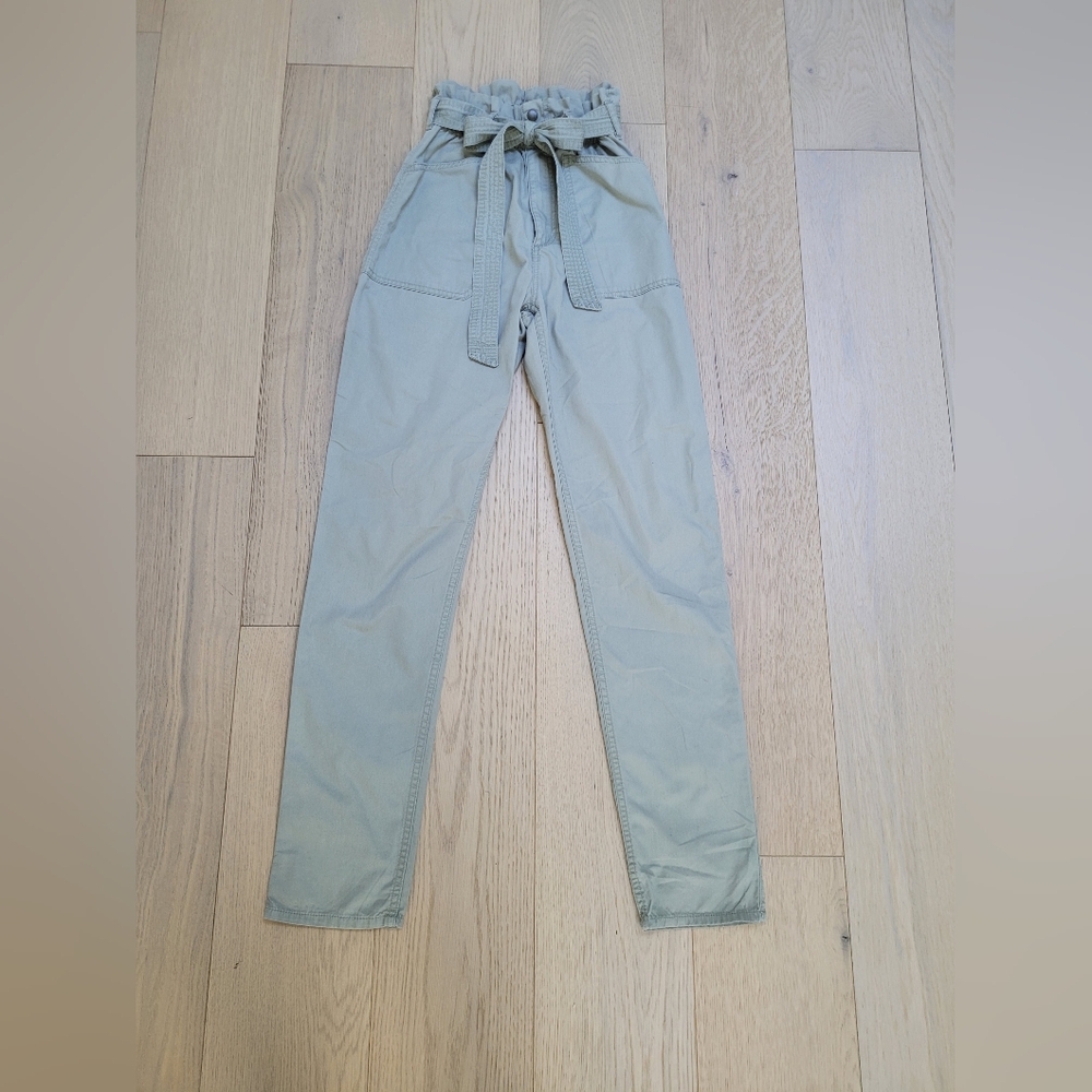 Abercrombie & Fitch paperbag pants